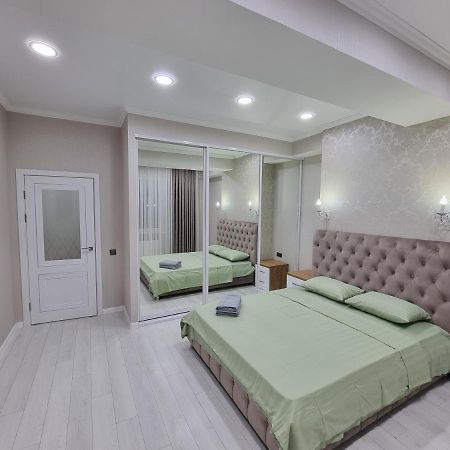 Grand Excelent New Ultra Central Apartments Chişinau Exteriör bild