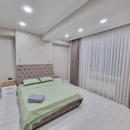 Grand Excelent New Ultra Central Apartments Chişinau Exteriör bild