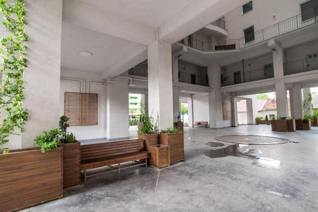 Grand Excelent New Ultra Central Apartments Chişinau Exteriör bild
