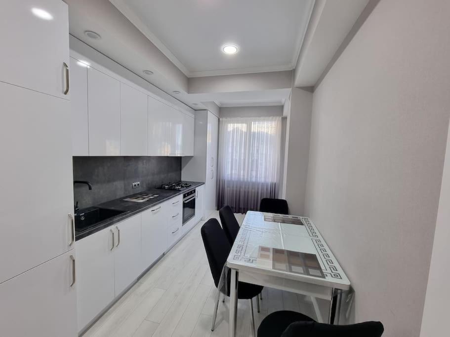 Grand Excelent New Ultra Central Apartments Chişinau Exteriör bild