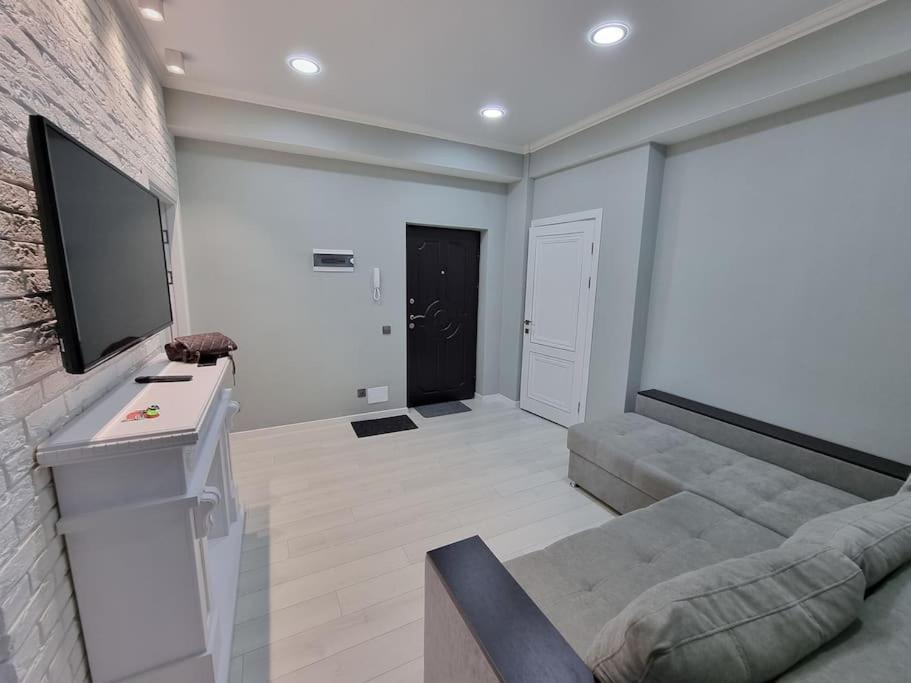 Grand Excelent New Ultra Central Apartments Chişinau Exteriör bild