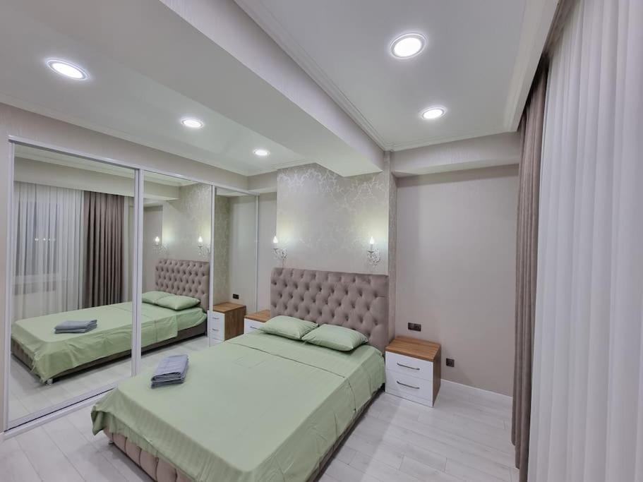 Grand Excelent New Ultra Central Apartments Chişinau Exteriör bild