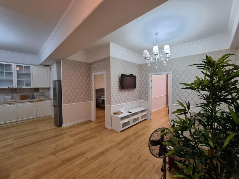 Grand Excelent New Ultra Central Apartments Chişinau Exteriör bild