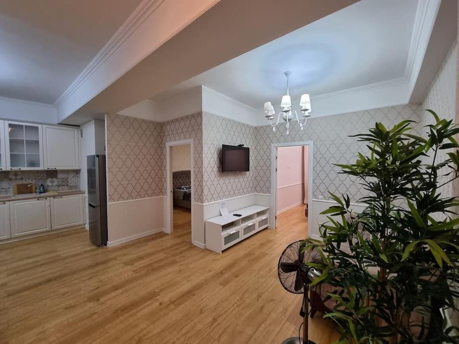 Grand Excelent New Ultra Central Apartments Chişinau Exteriör bild