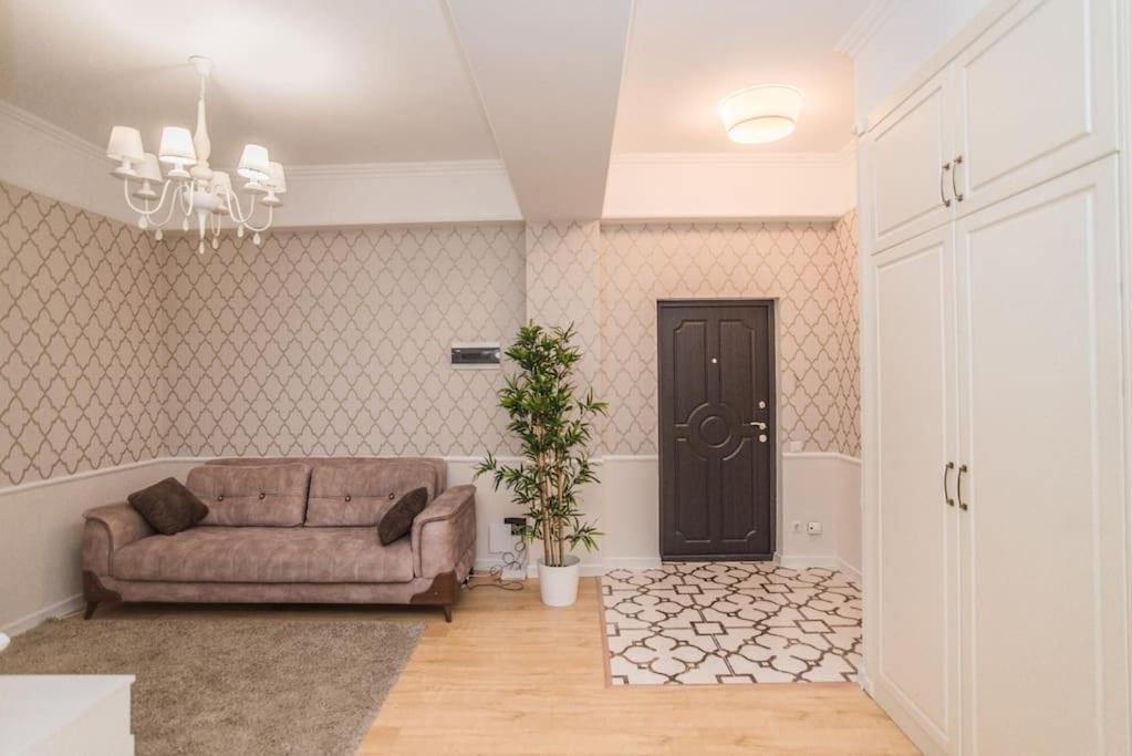 Grand Excelent New Ultra Central Apartments Chişinau Exteriör bild