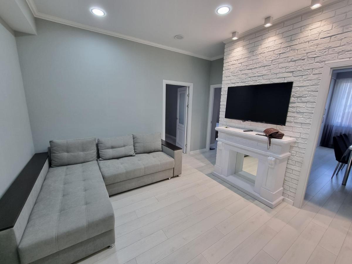 Grand Excelent New Ultra Central Apartments Chişinau Exteriör bild